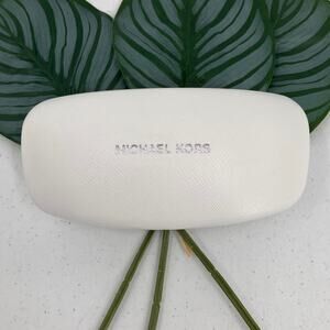 Michael Kors Gray White Silver Hard Clam Shell Cleaning Cloth Sunglasses Case